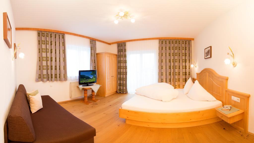 Pension Am Rain Neustift im Stubaital Quarto foto